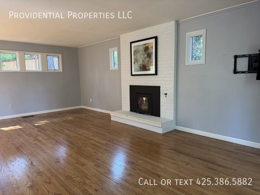 3047 W Lake Sammamish Pkwy Ne - Photo 3 of 43
