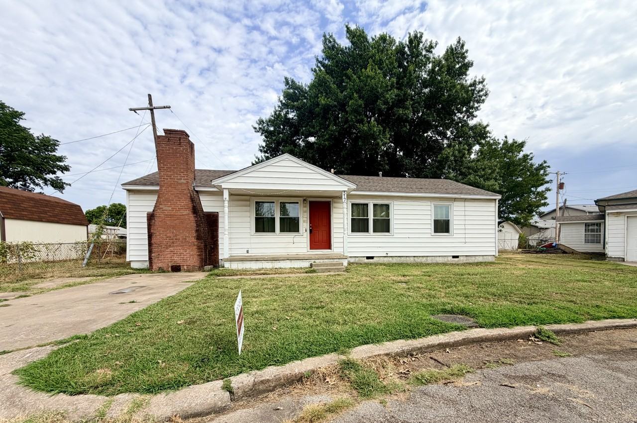 317 N Atlanta St - Photo 2 of 14