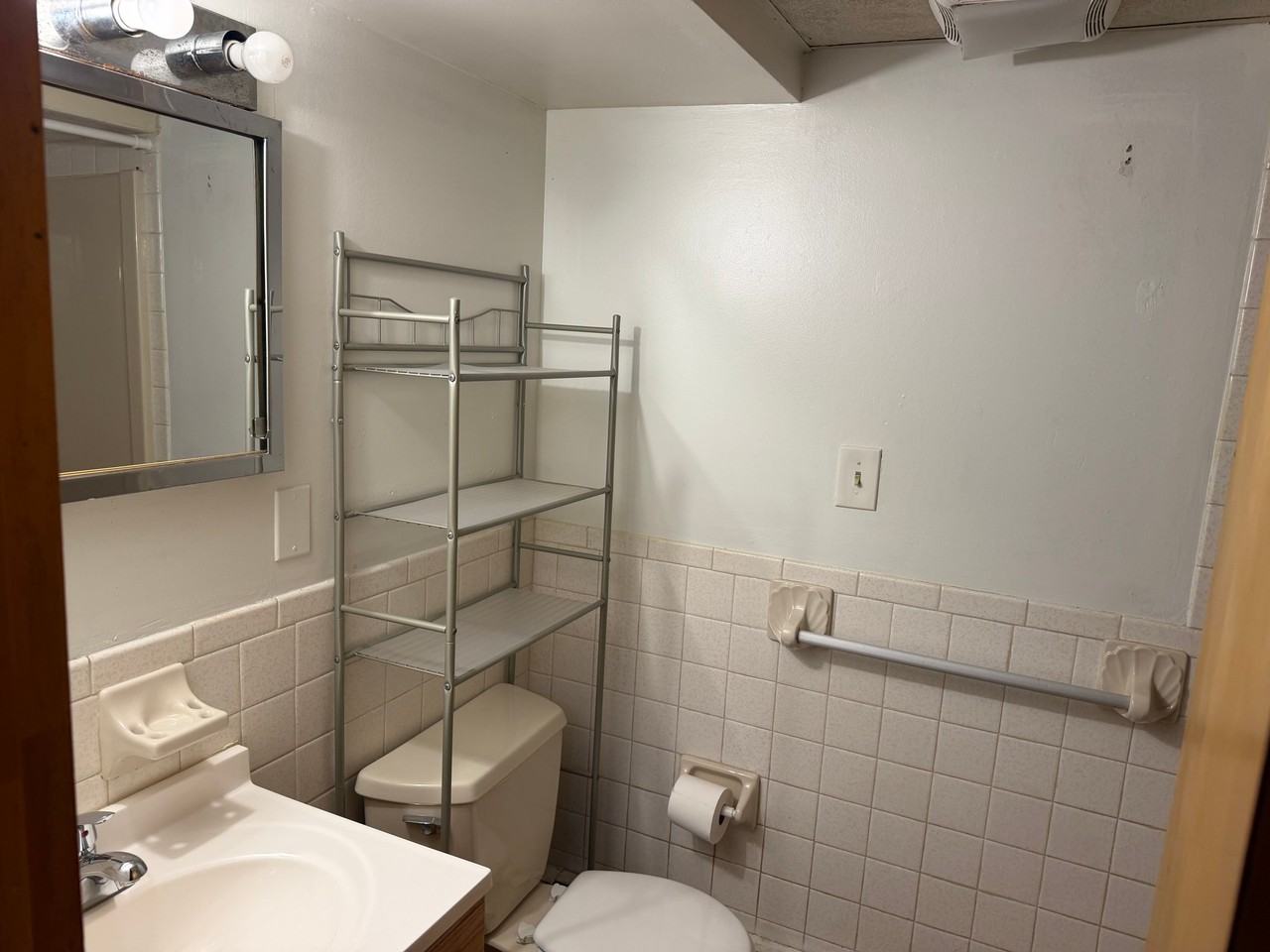 900 S 24th St #C - Photo 6 of 13