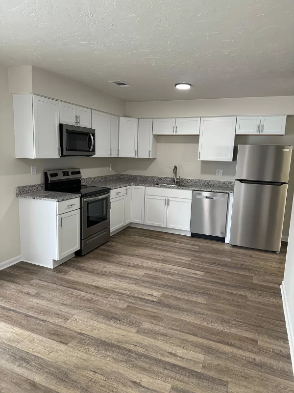 146 Mussetta St - Photo 5 of 20