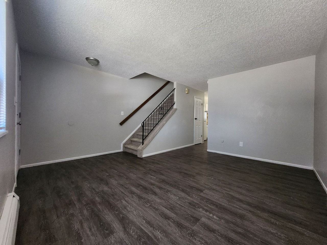 49 Chestnut Dr #A - Photo 7 of 20
