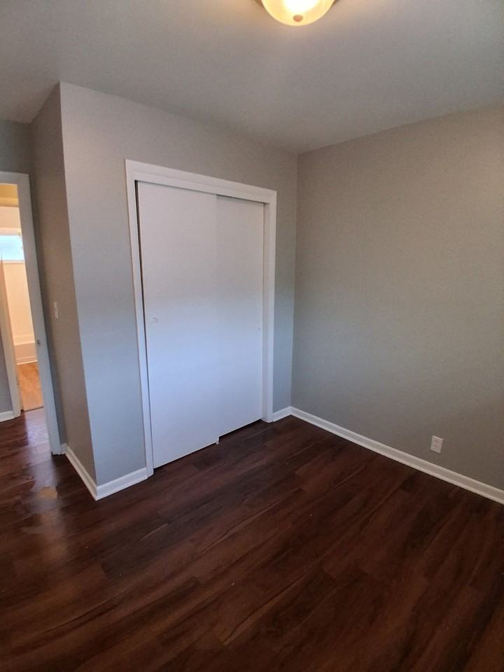 4878 N 50th St - Photo 5 of 8