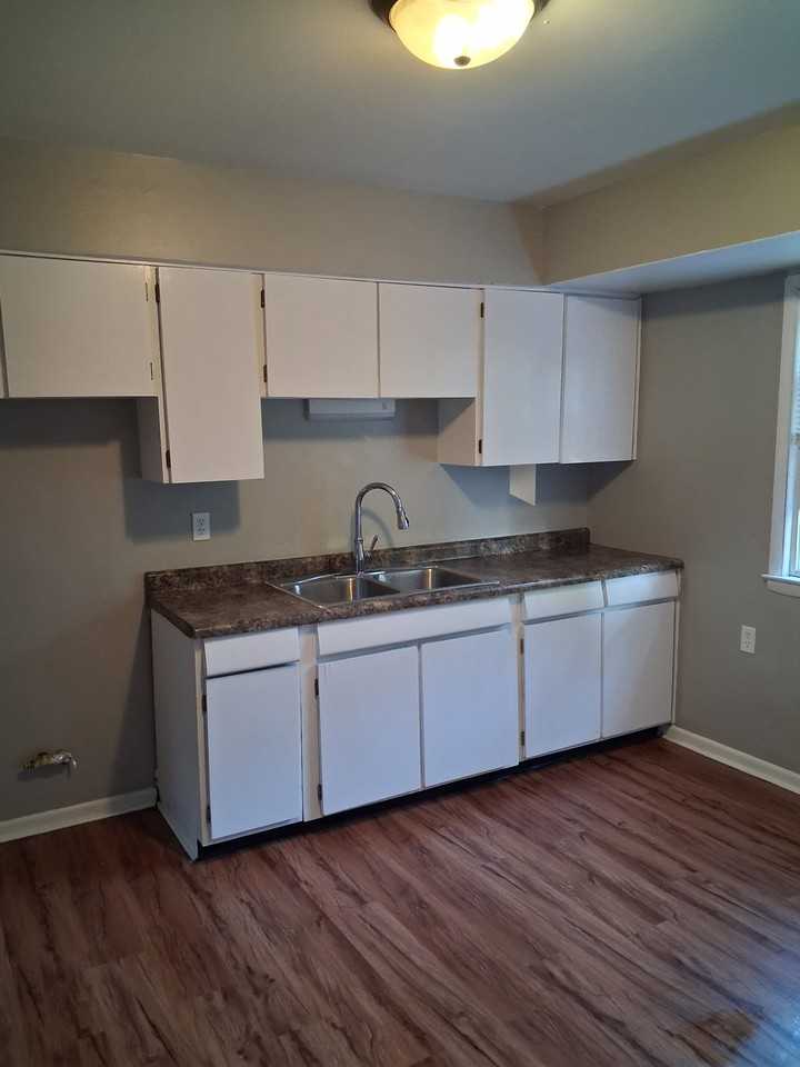 4878 N 50th St - Photo 7 of 8