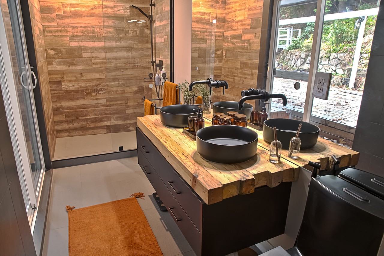 5128 Francisco Court - Photo 2 of 27