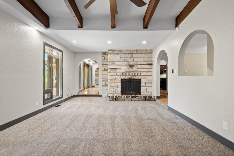 11130 Burgess Ln - Photo 7 of 28
