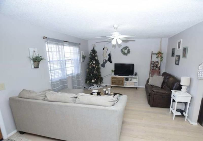 314 Redbud Ln - Photo 4 of 8