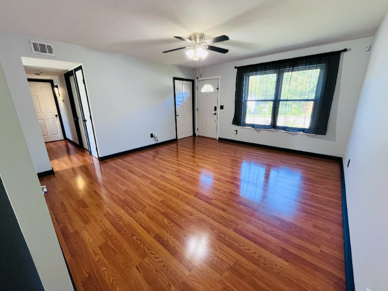 4617 Kirk Ln - Photo 7 of 20