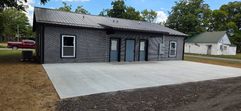 1235 Perry St #A - Photo 3 of 9