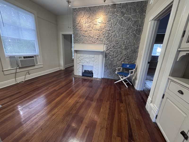 114 Ne Tuscawilla Ave - Photo 2 of 8