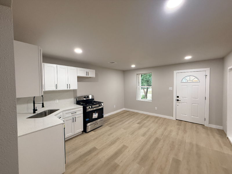 1519 Mckee St #2 - Photo 6 of 12