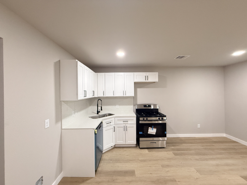 1519 Mckee St #2 - Photo 7 of 12