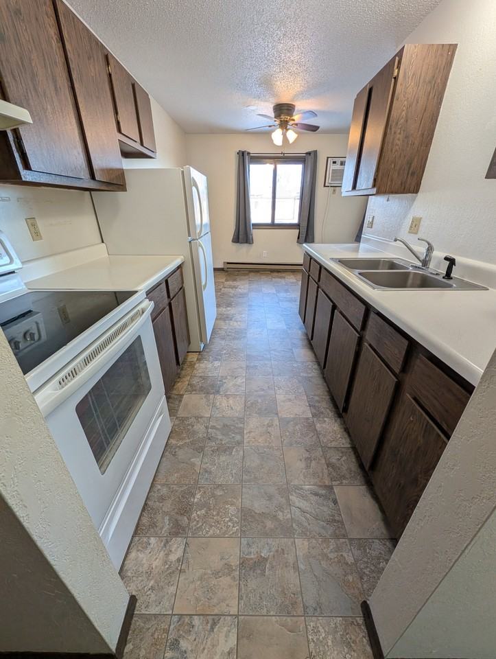 331 Fox Lake Ave #16 - Photo 3 of 8