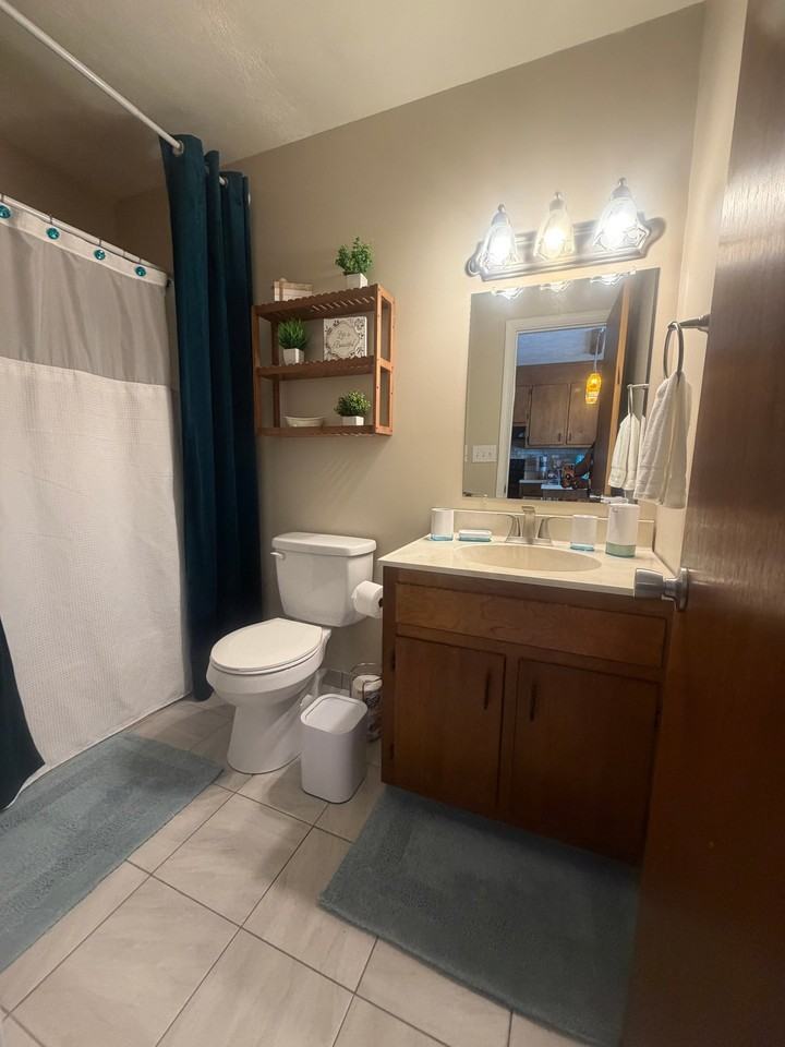 440 Market Ave #3 - Photo 3 of 5