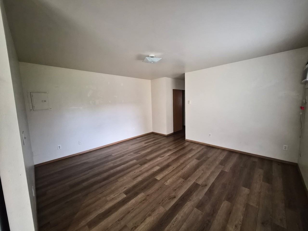 301 E 3rd St #6