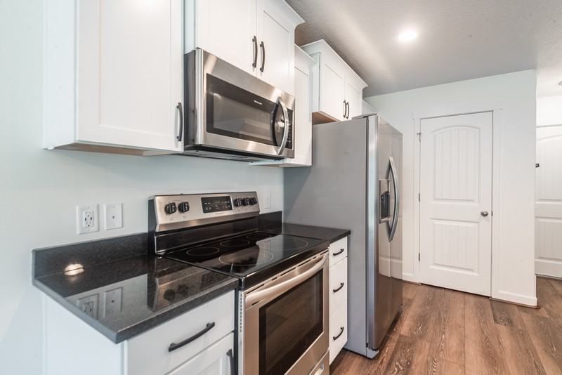 461 S Day Dream Ln - Photo 3 of 23