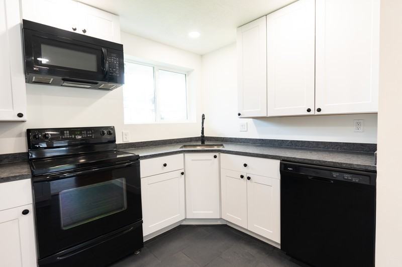 1409 Es - Photo 2 of 24