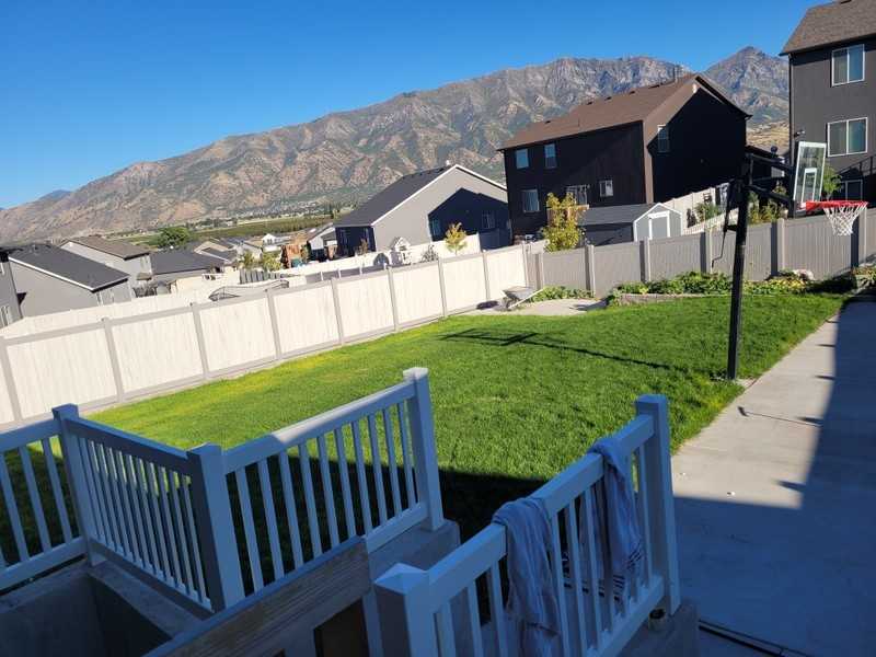 352 Stone Hollow Dr - Photo 7 of 10