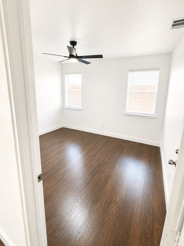 2212 Larry Dr - Photo 6 of 15