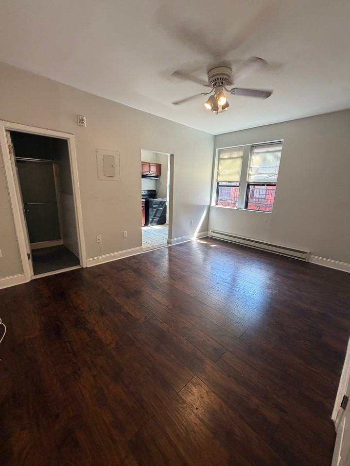 18 Summit St #419 - Photo 2 of 3