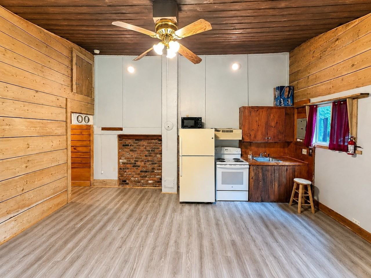 115 Lillibridge Ave - Photo 4 of 8