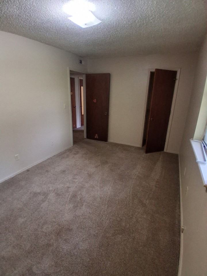 130 Haner Cir - Photo 7 of 8