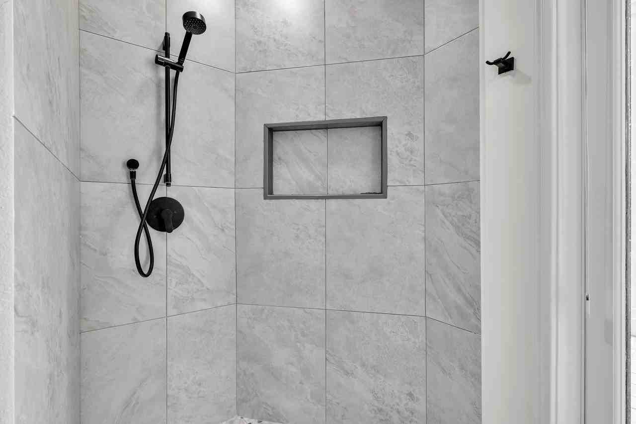 11325 Riverbank Blvd - Photo 6 of 42