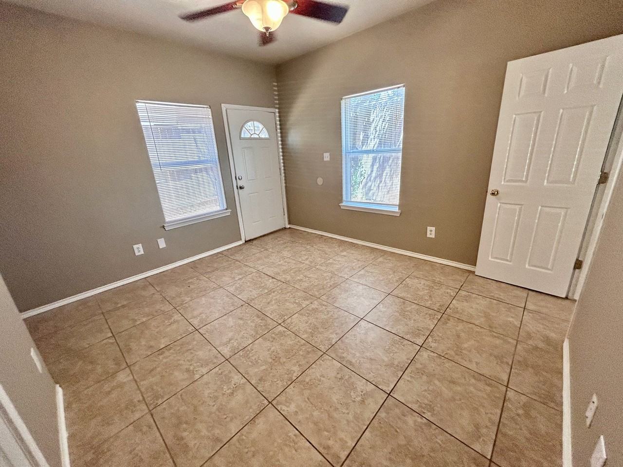 1104 Canyon Edge Dr #B - Photo 7 of 17