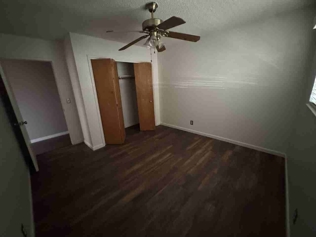 417 E Magnolia Ave - Photo 5 of 13