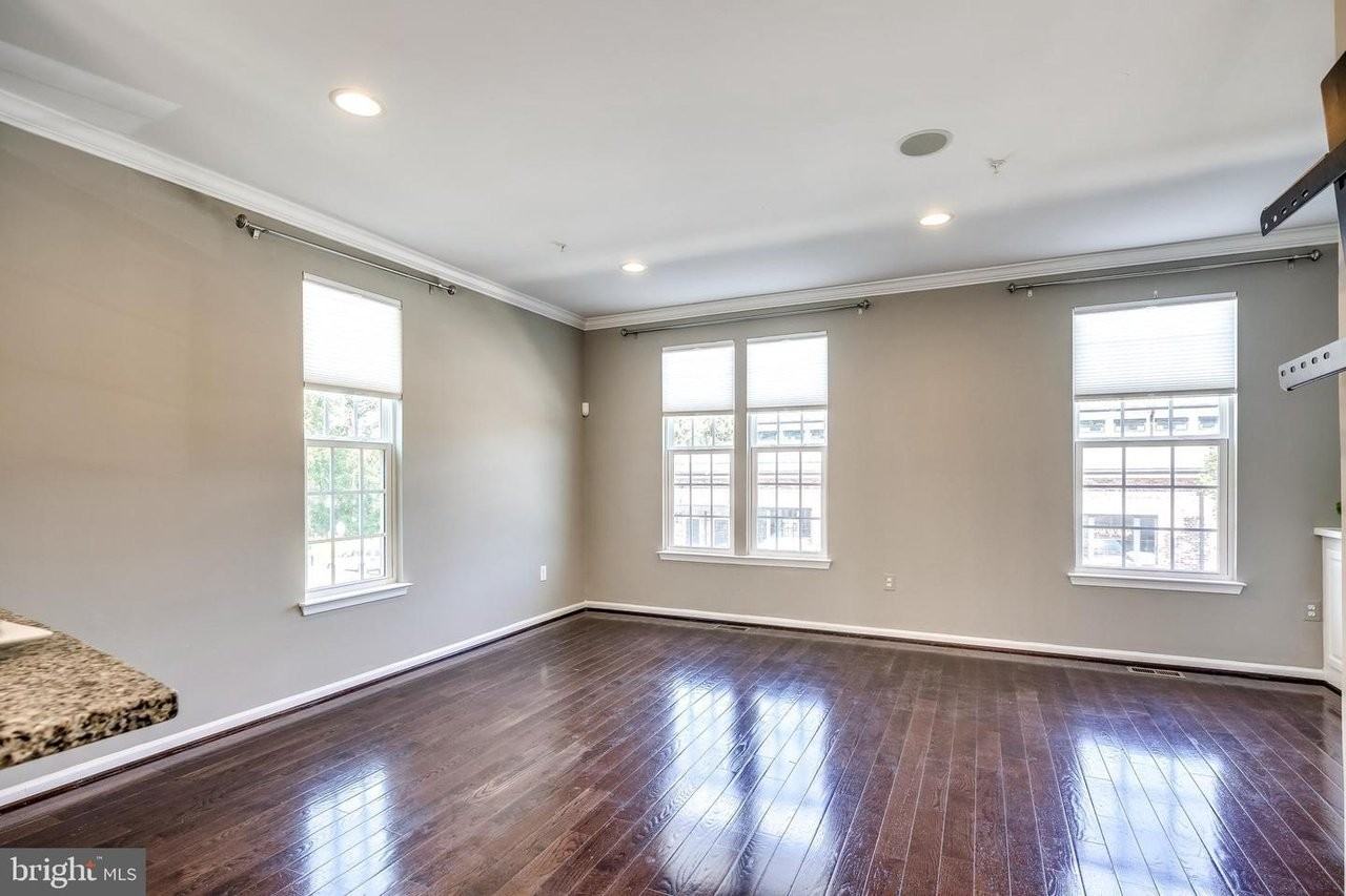 3023 Hockley Mill Dr - Photo 3 of 17