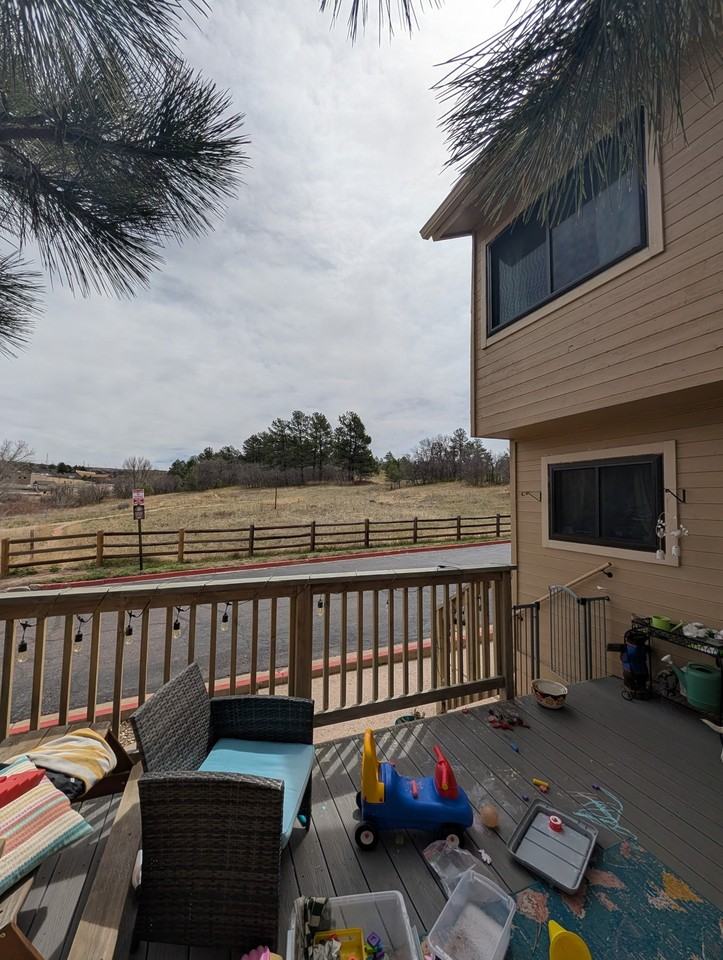 246 S Oman Rd - Photo 3 of 18