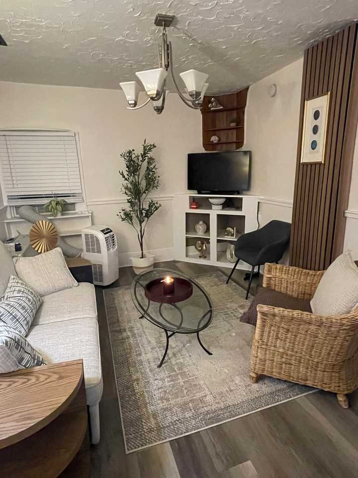1 Horton Pl #1 - Photo 2 of 11