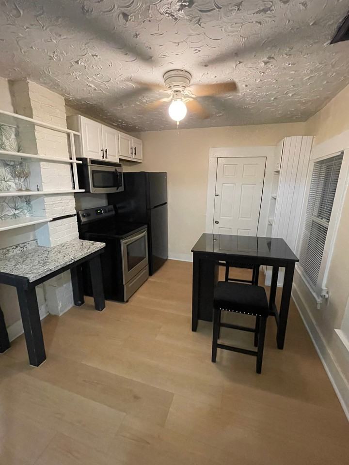 1 Horton Pl #1 - Photo 5 of 17