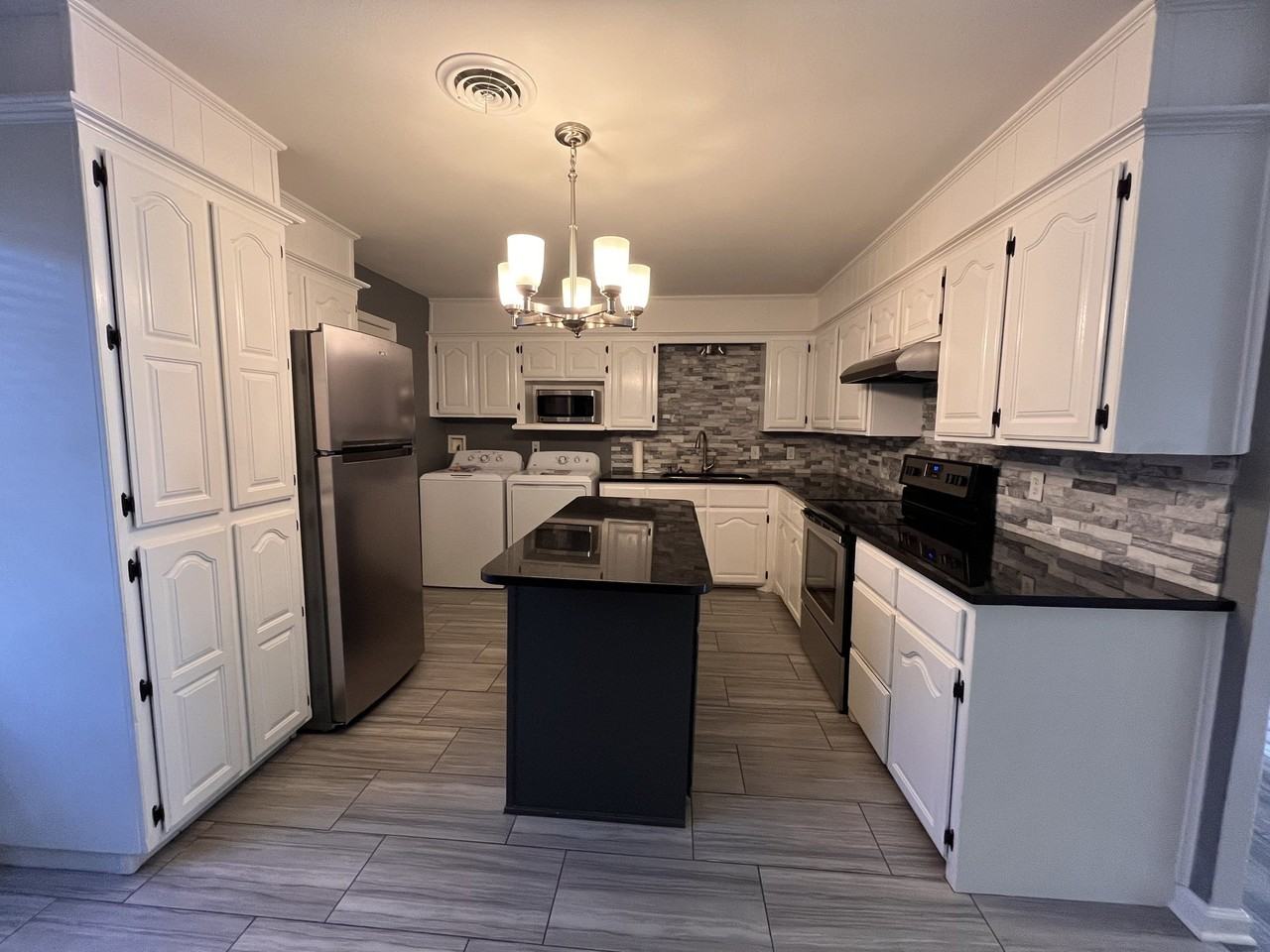 103 Detroit Ave - Photo 5 of 20