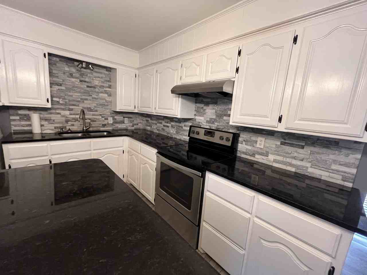 103 Detroit Ave - Photo 6 of 20
