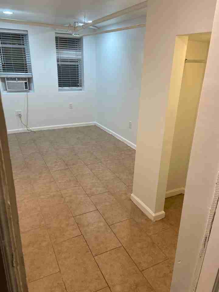 1209 Trinidad Ave Ne - Photo 7 of 10