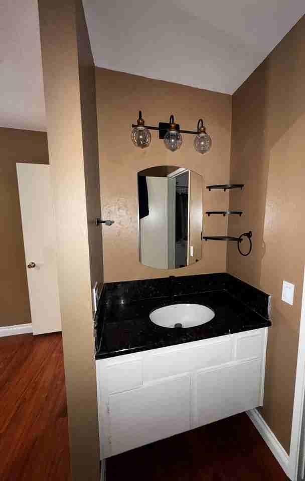 1002 Cabrillo Park Dr #G - Photo 4 of 10