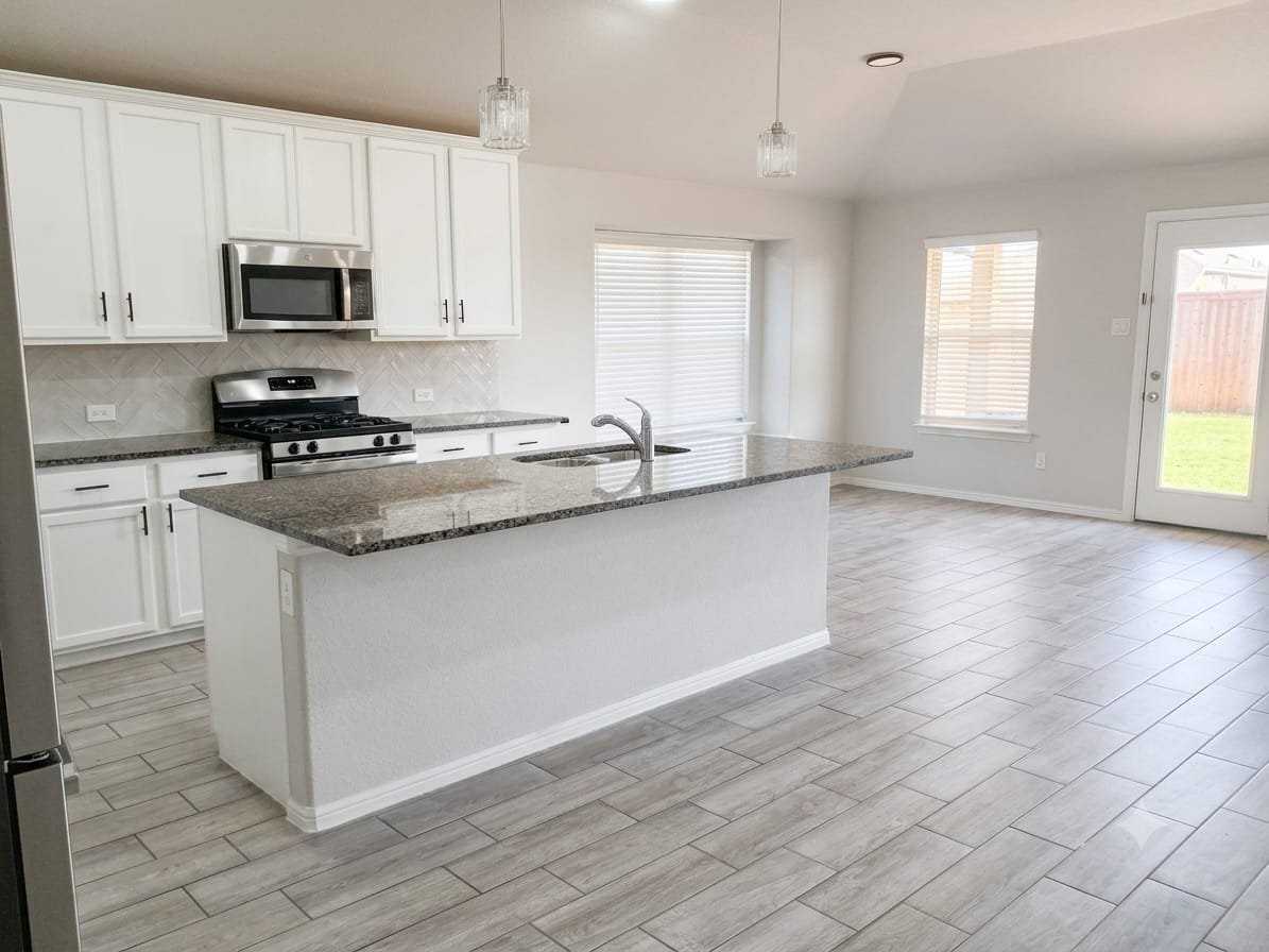 14156 Aberavon Dr - Photo 5 of 25