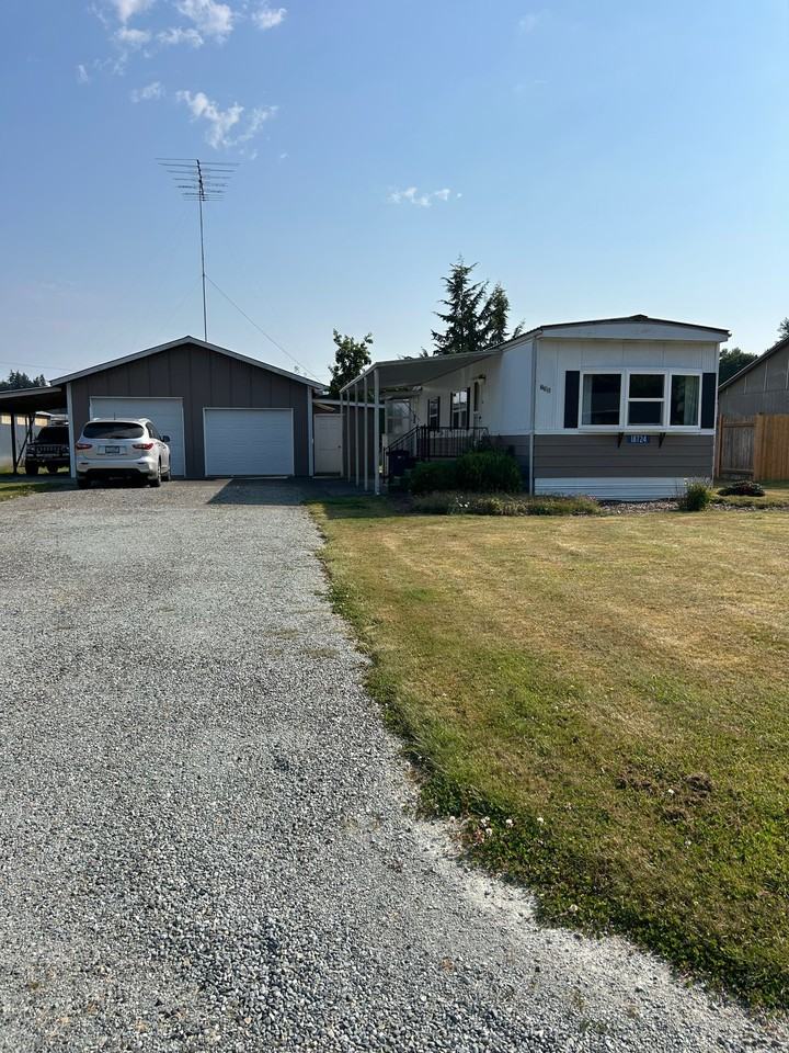 18724 Fishermans Loop