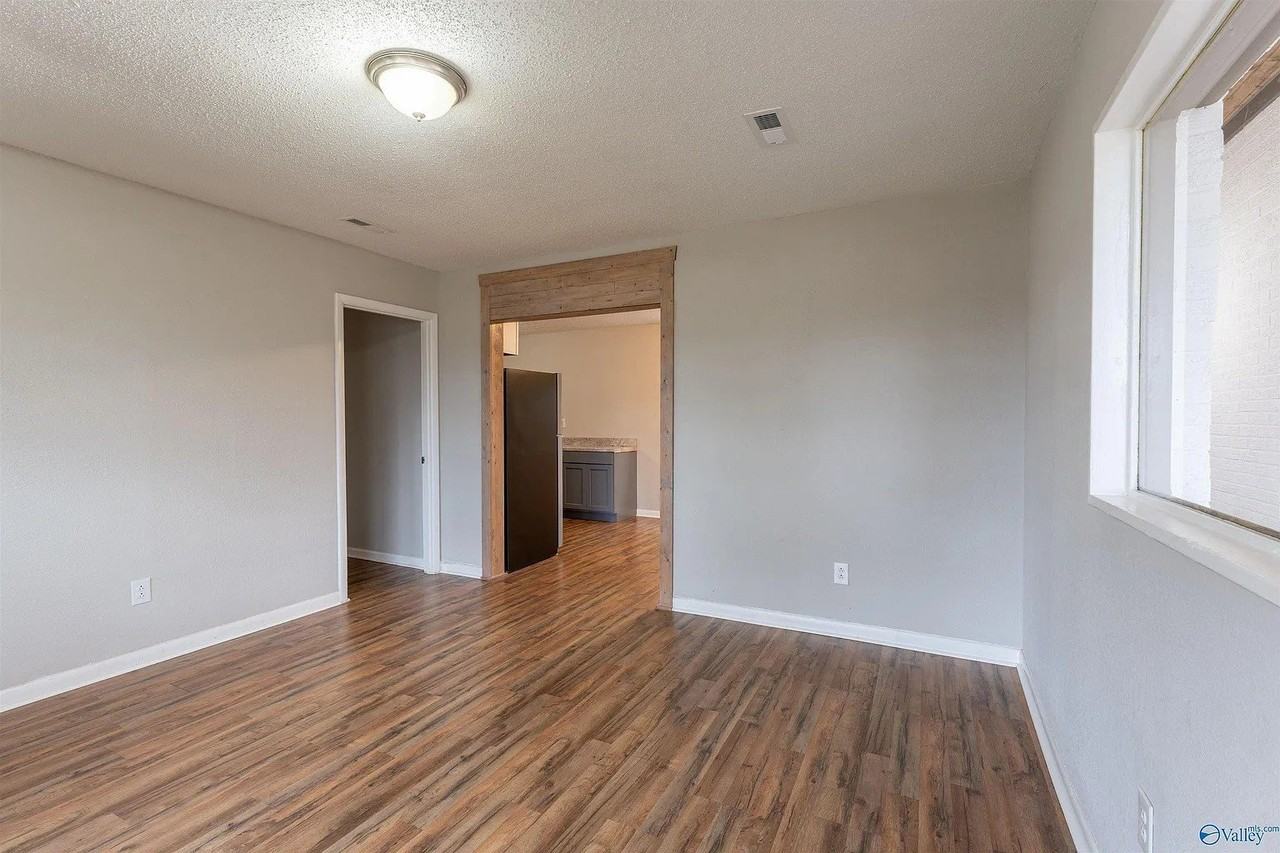 112 Wilkenson Dr Ne - Photo 6 of 19
