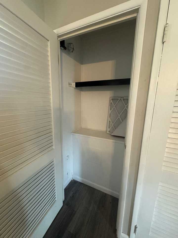 2200 Glen Dr - Photo 6 of 16