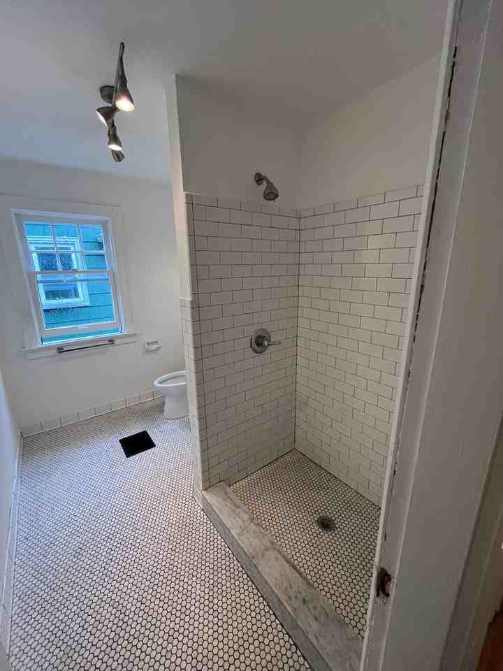 1840 W 5th Ave #1840 - Photo 4 of 19