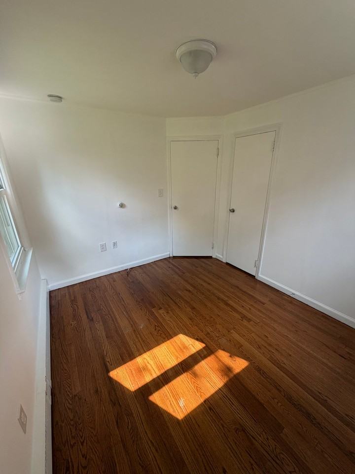 98 Craske St - Photo 5 of 20