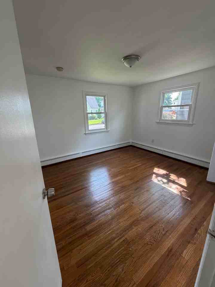 98 Craske St - Photo 6 of 20