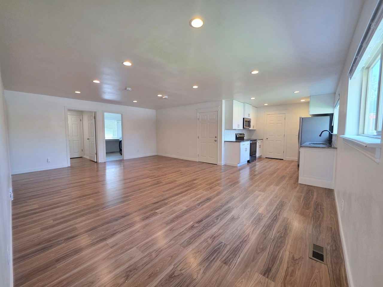 326 N Escalante Dr #B - Photo 2 of 10