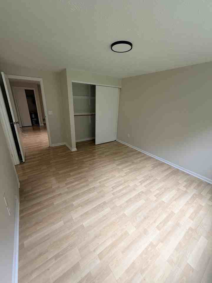 27 Hillbridge Cir #2 - Photo 2 of 19