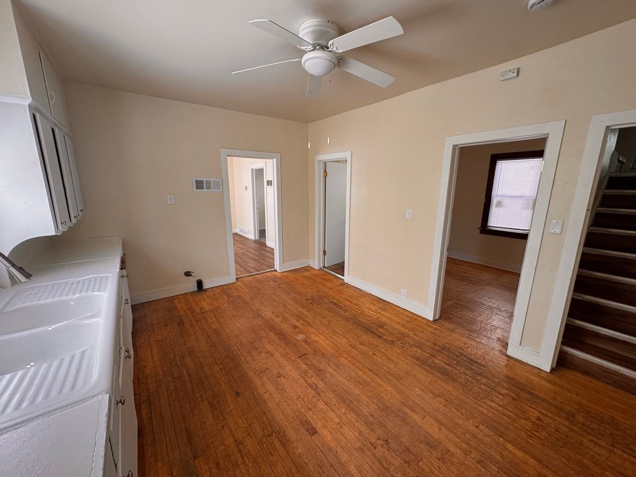 1118 S 18th St - Photo 7 of 20
