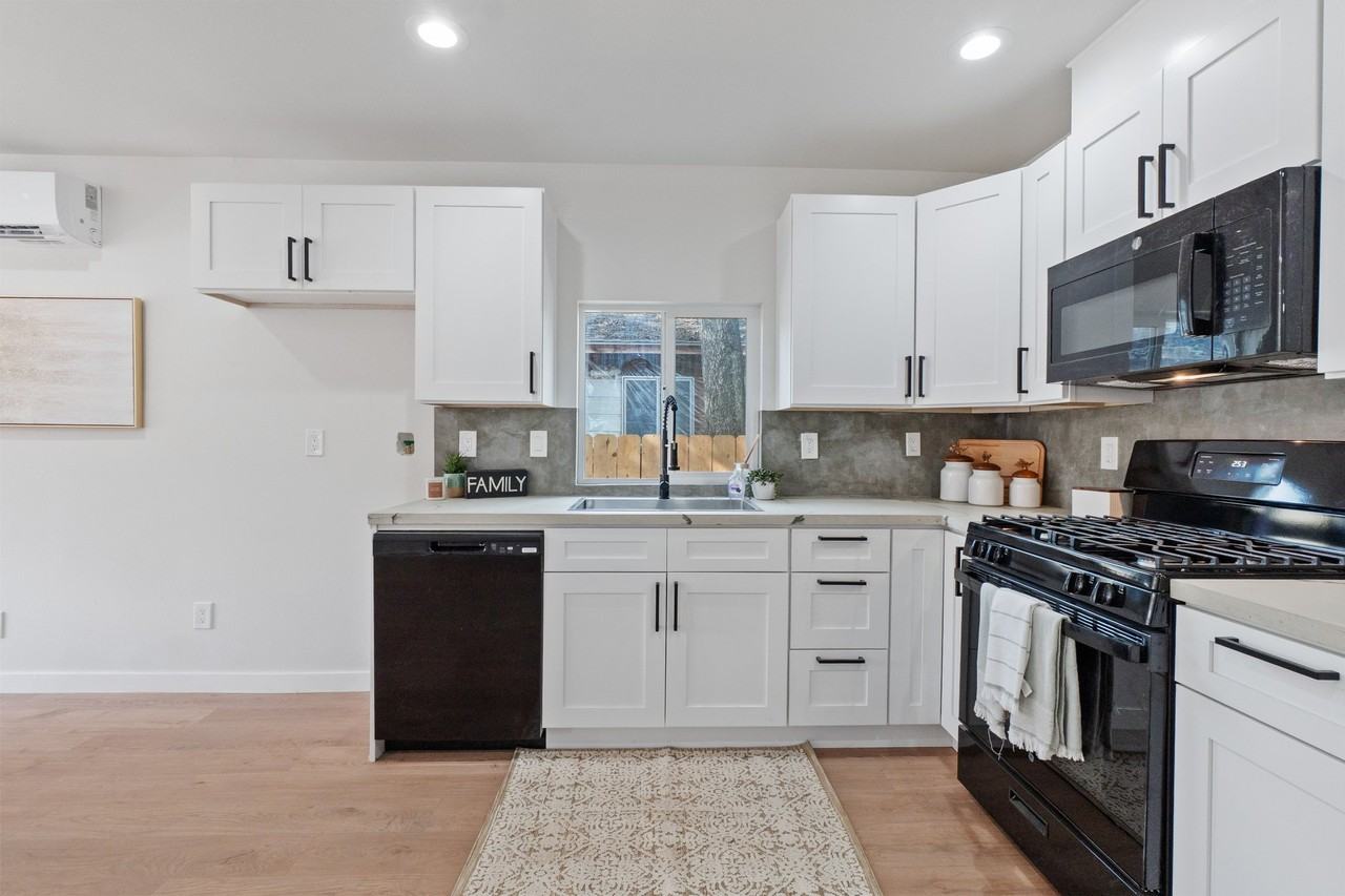 309 Chipman Ave - Photo 7 of 20