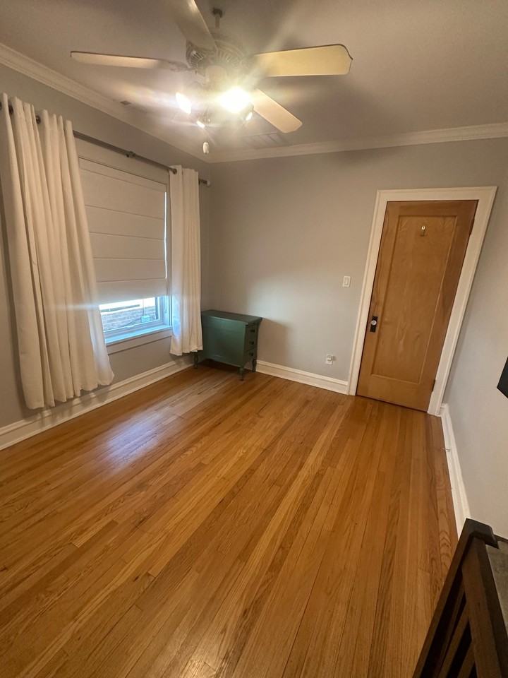 9856 S Seeley Ave - Photo 2 of 9