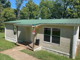 114 Thomas Dr - Photo 1 of 1