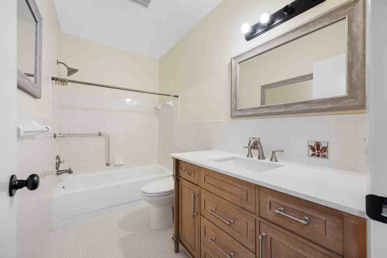 2258 World Parkway Blvd W #40 - Photo 5 of 20